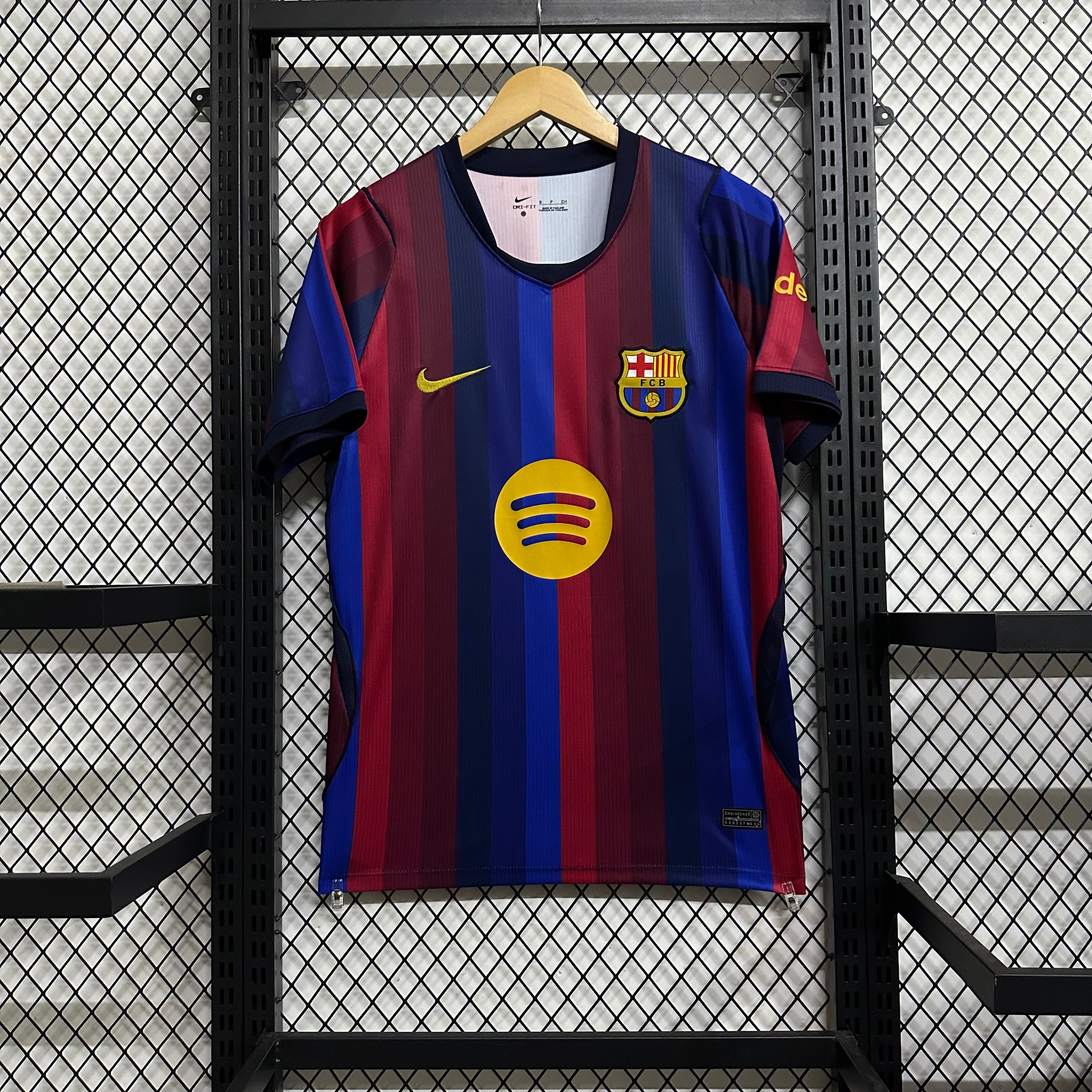 Barcelona Home 26-27 — image 2
