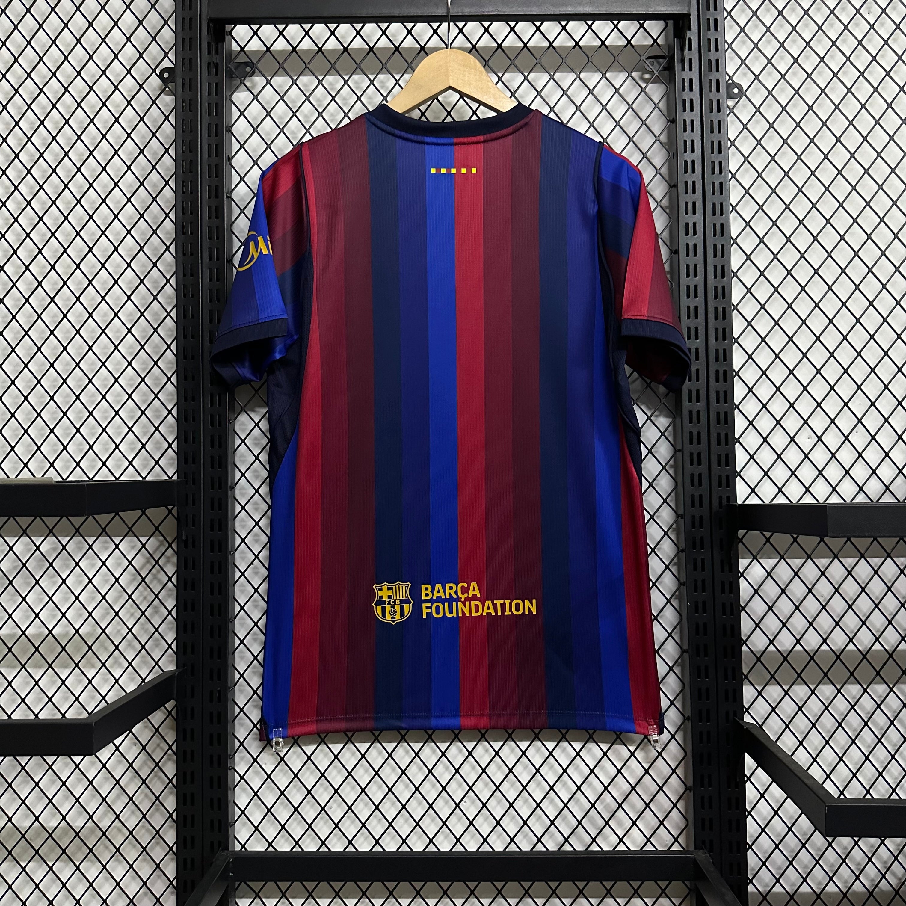 Barcelona Home 26-27 — image 3