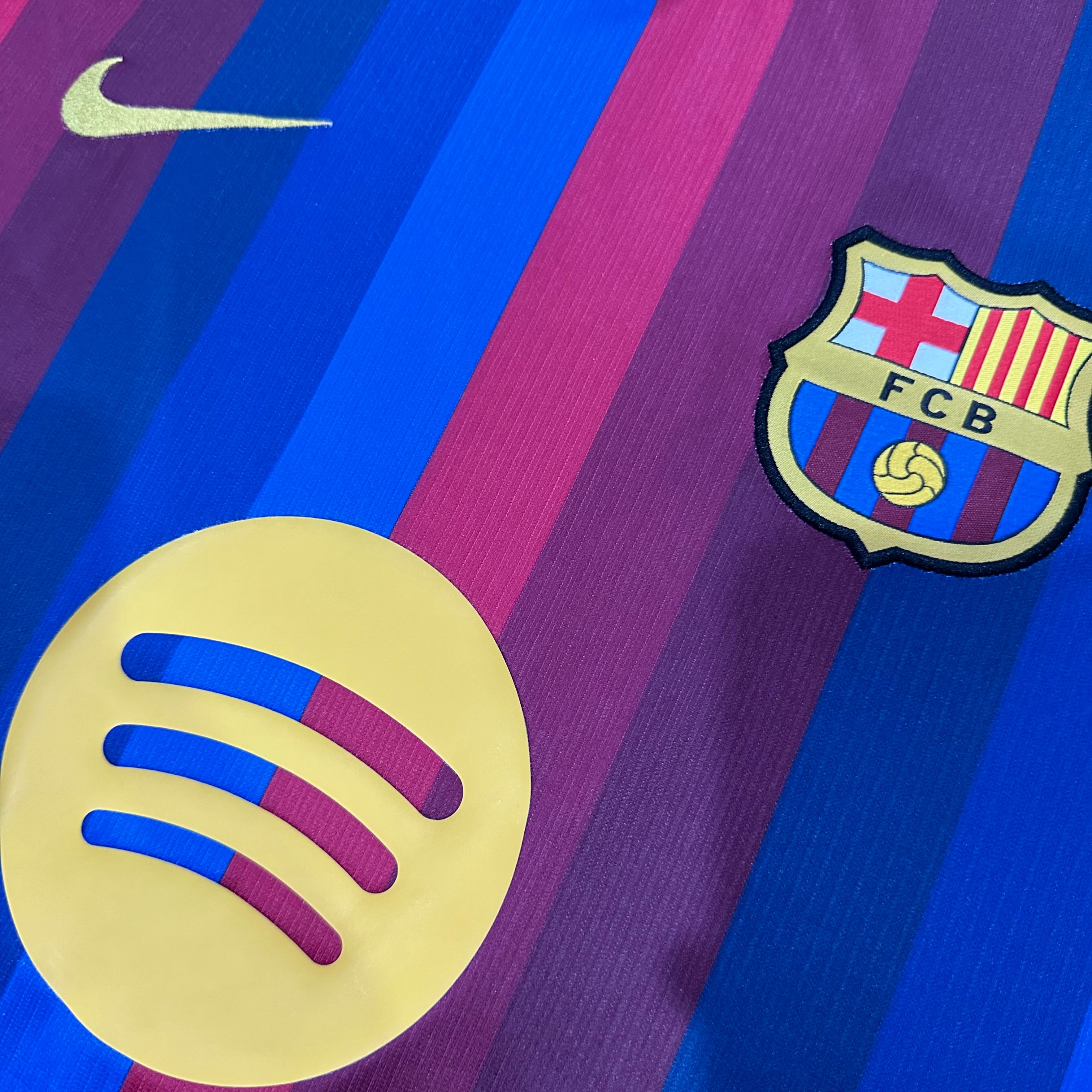 Barcelona Home 26-27 — image 4