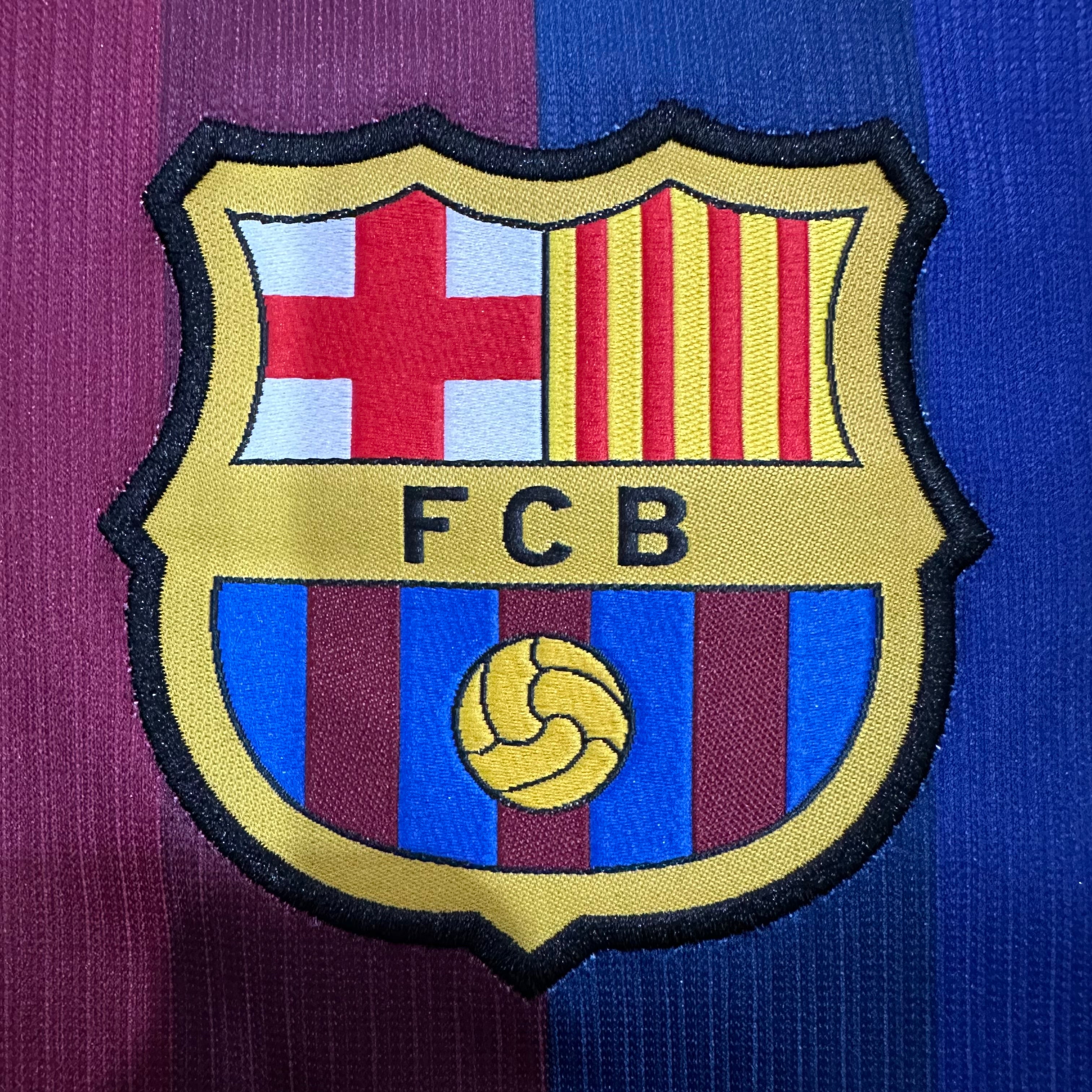 Barcelona Home 26-27 — image 5