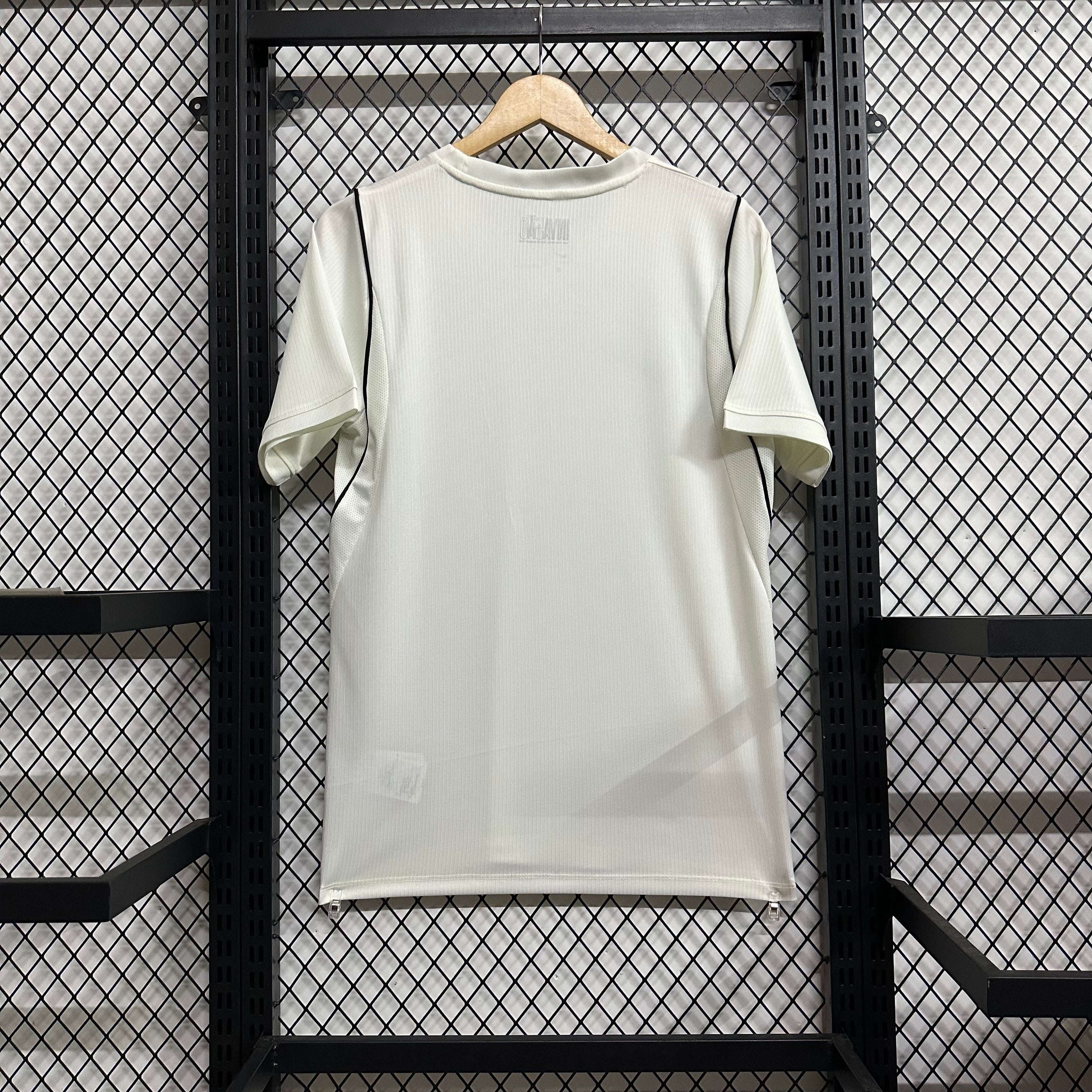 FC Köln Home 26-27 — image 3