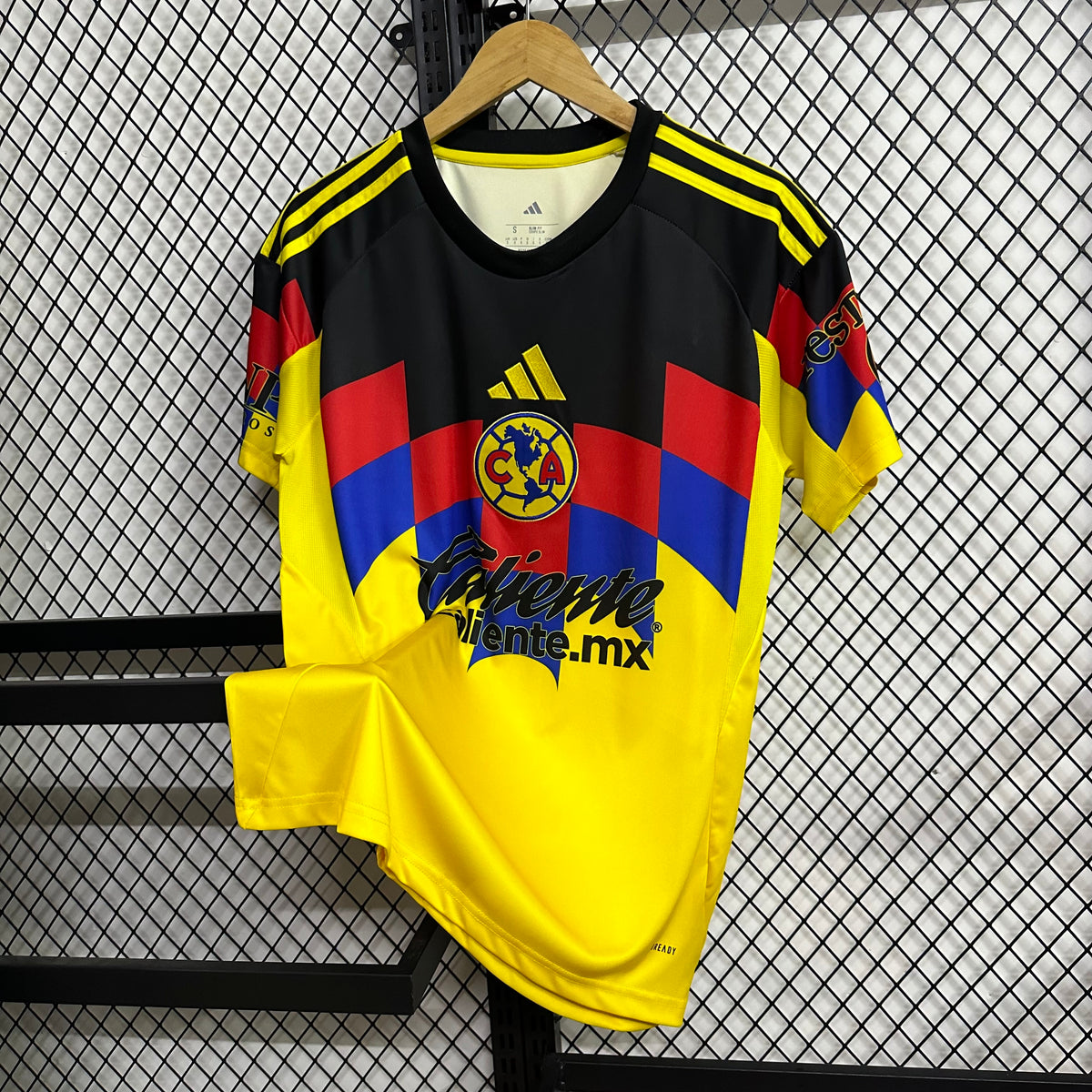 Club América Home 25-26 — image 1