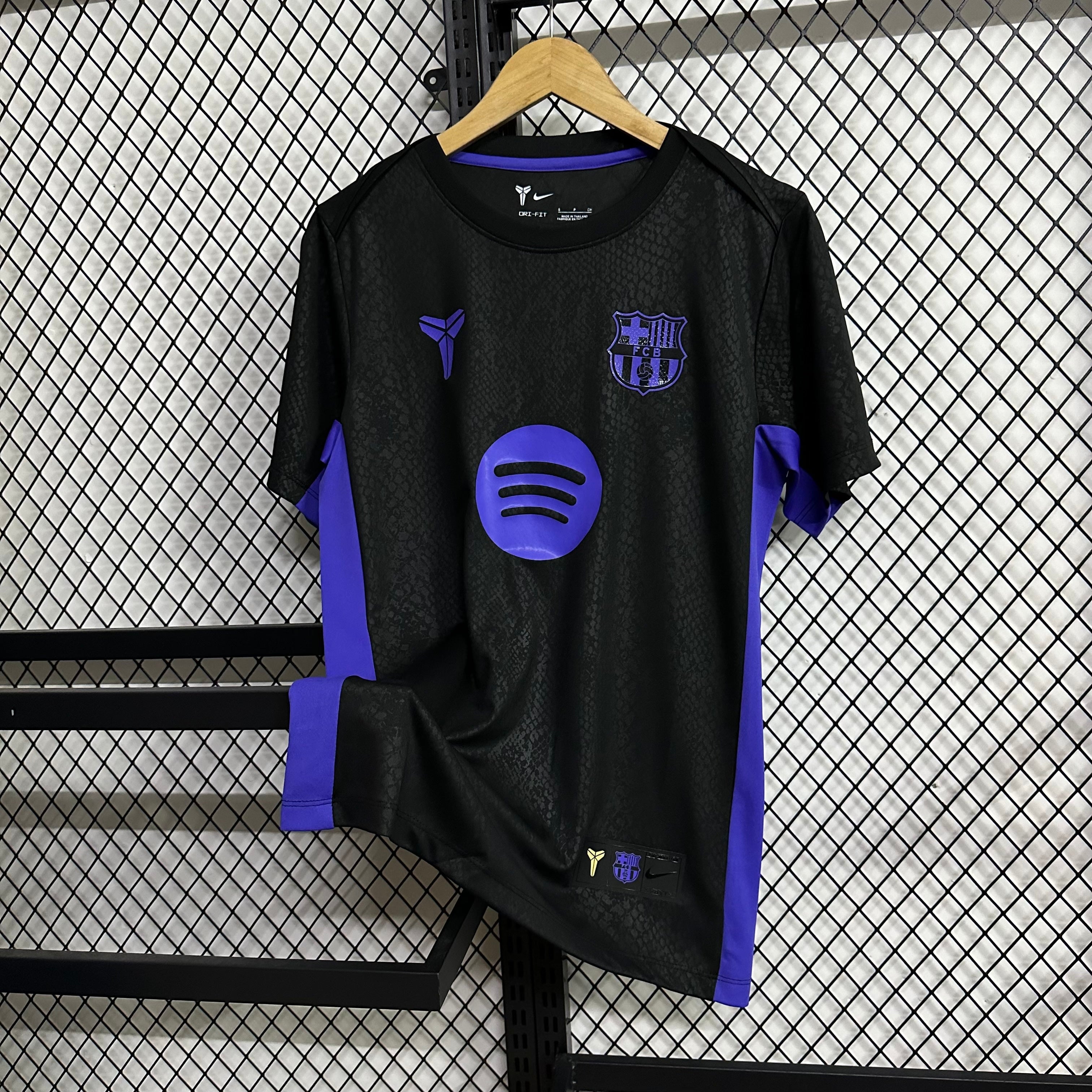 Barcelona Training 25-26 — image 2