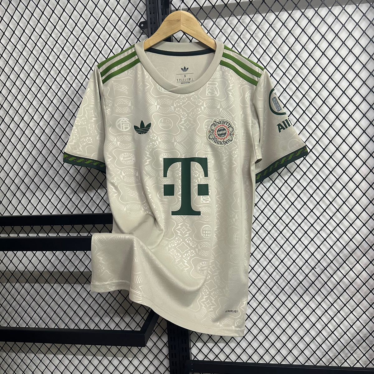 Bayern Munich Oktoberfest Edition 25-26