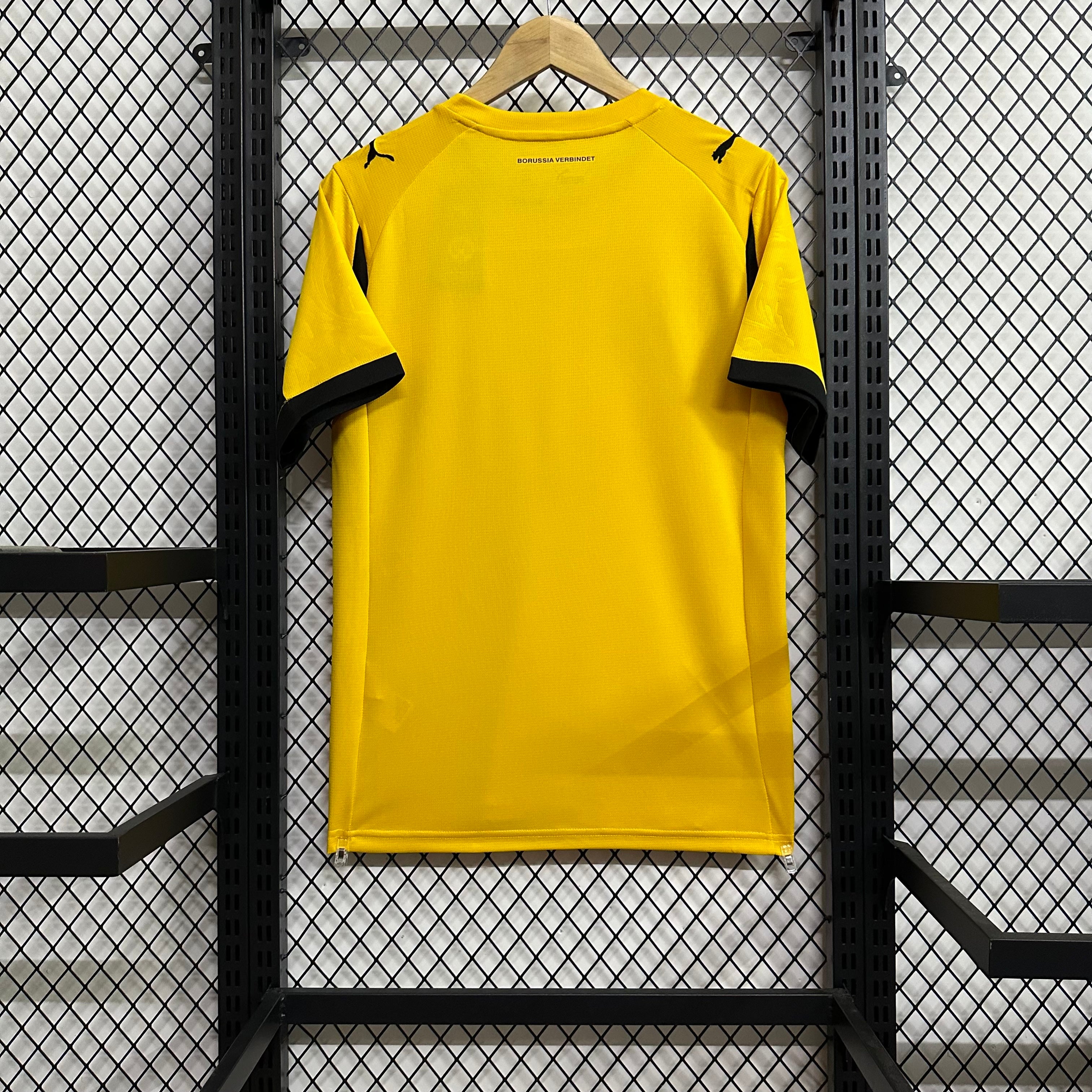 Borussia Dortmund Home 25-26 — image 5