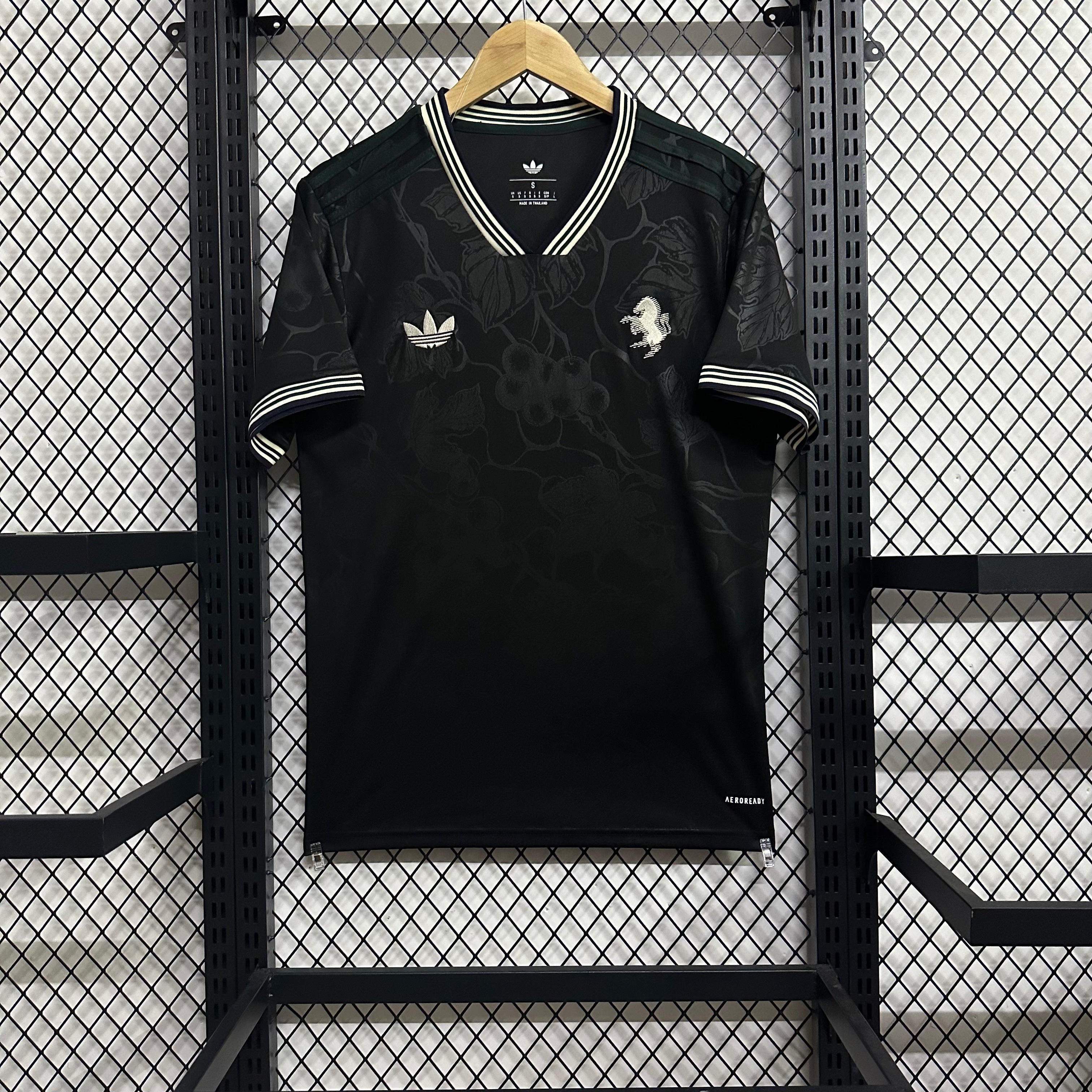 Juventus Third 25-26 — image 2