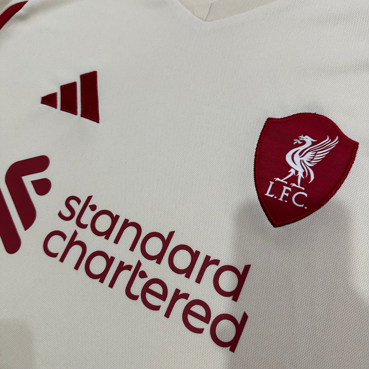 Liverpool Away 25-26 — image 4