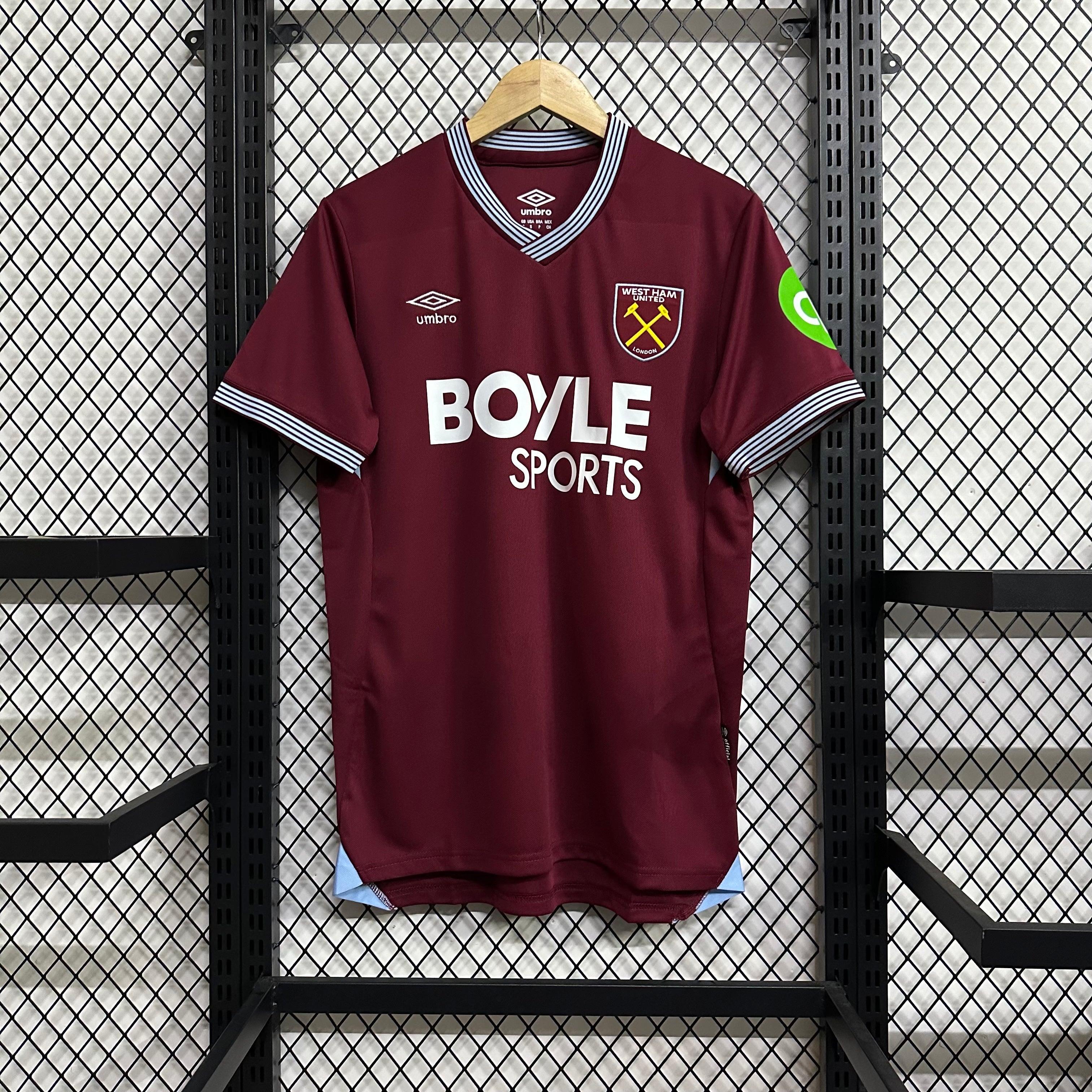 West Ham Home 25-26 — image 2