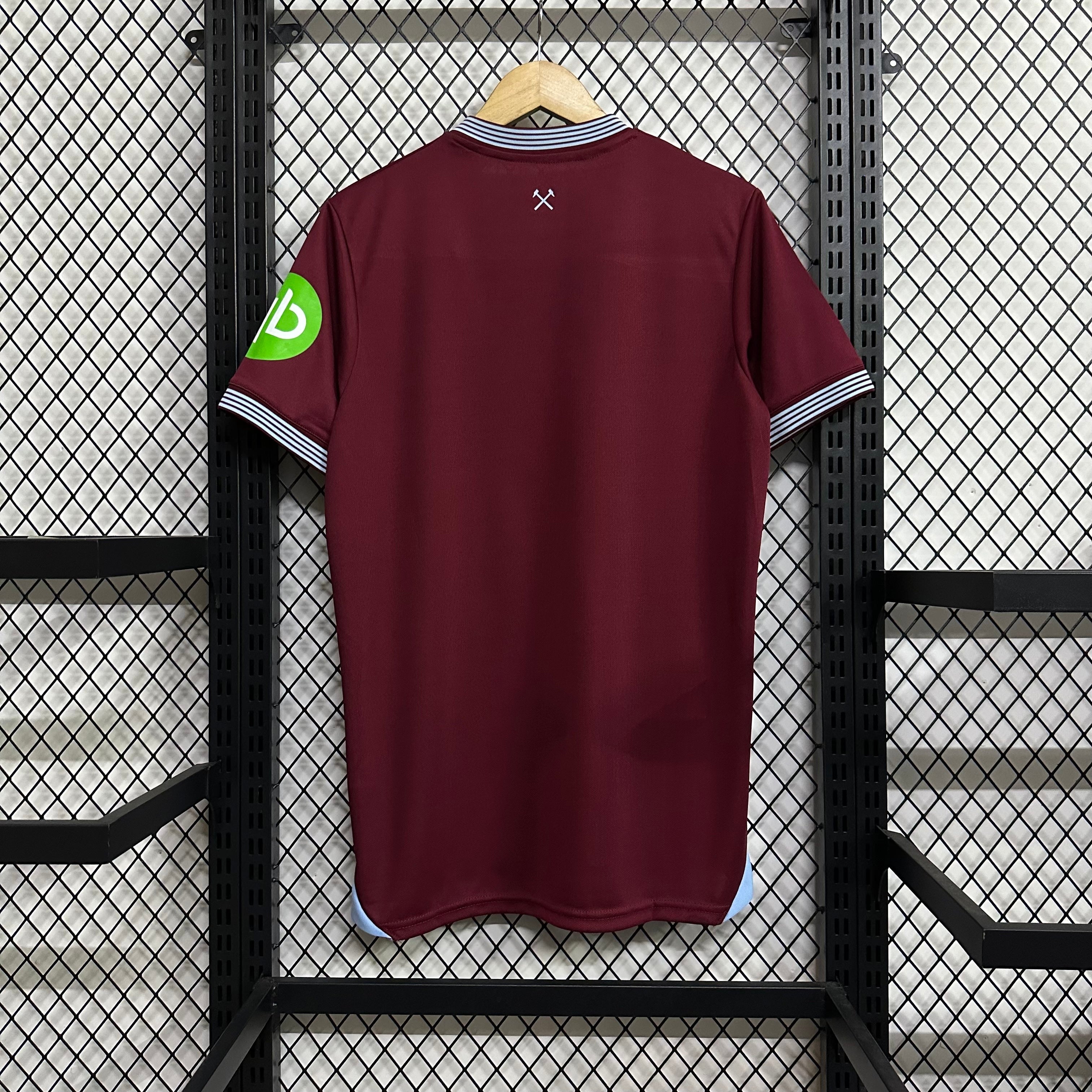 West Ham Home 25-26 — image 3