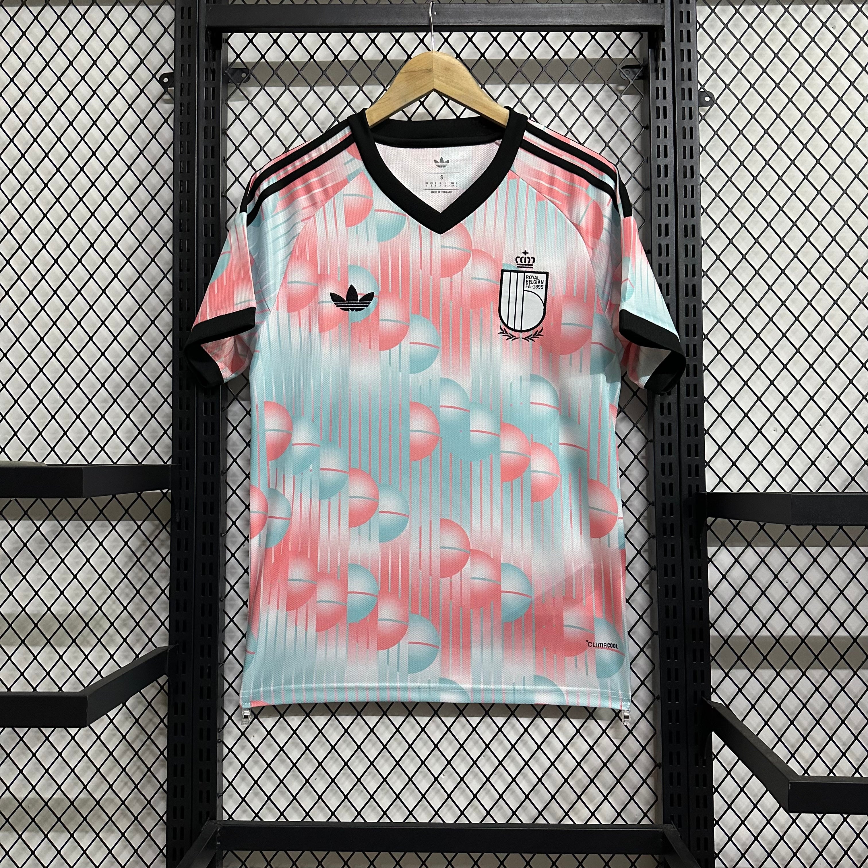 Belgium away game 26-27 — image 2