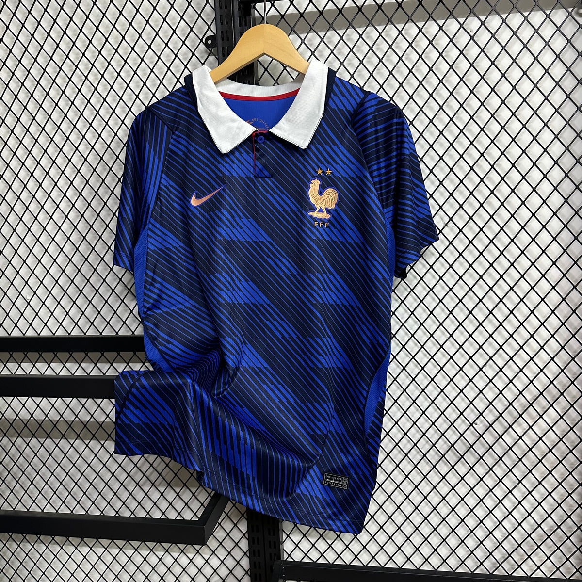 France home game 26-27 — image 1