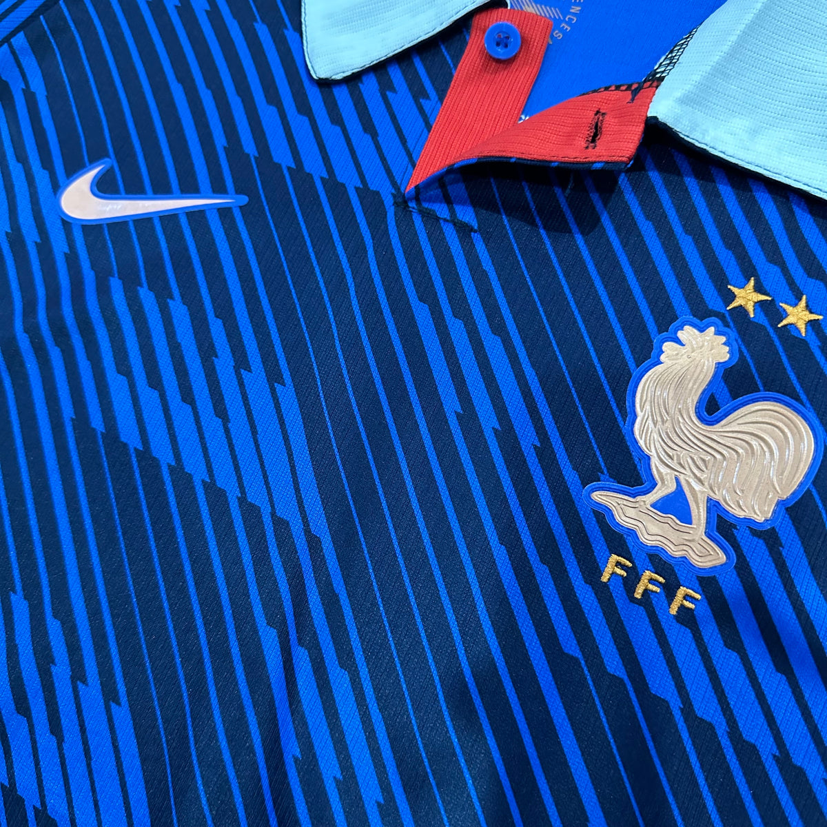 France home game 26-27 — image 4