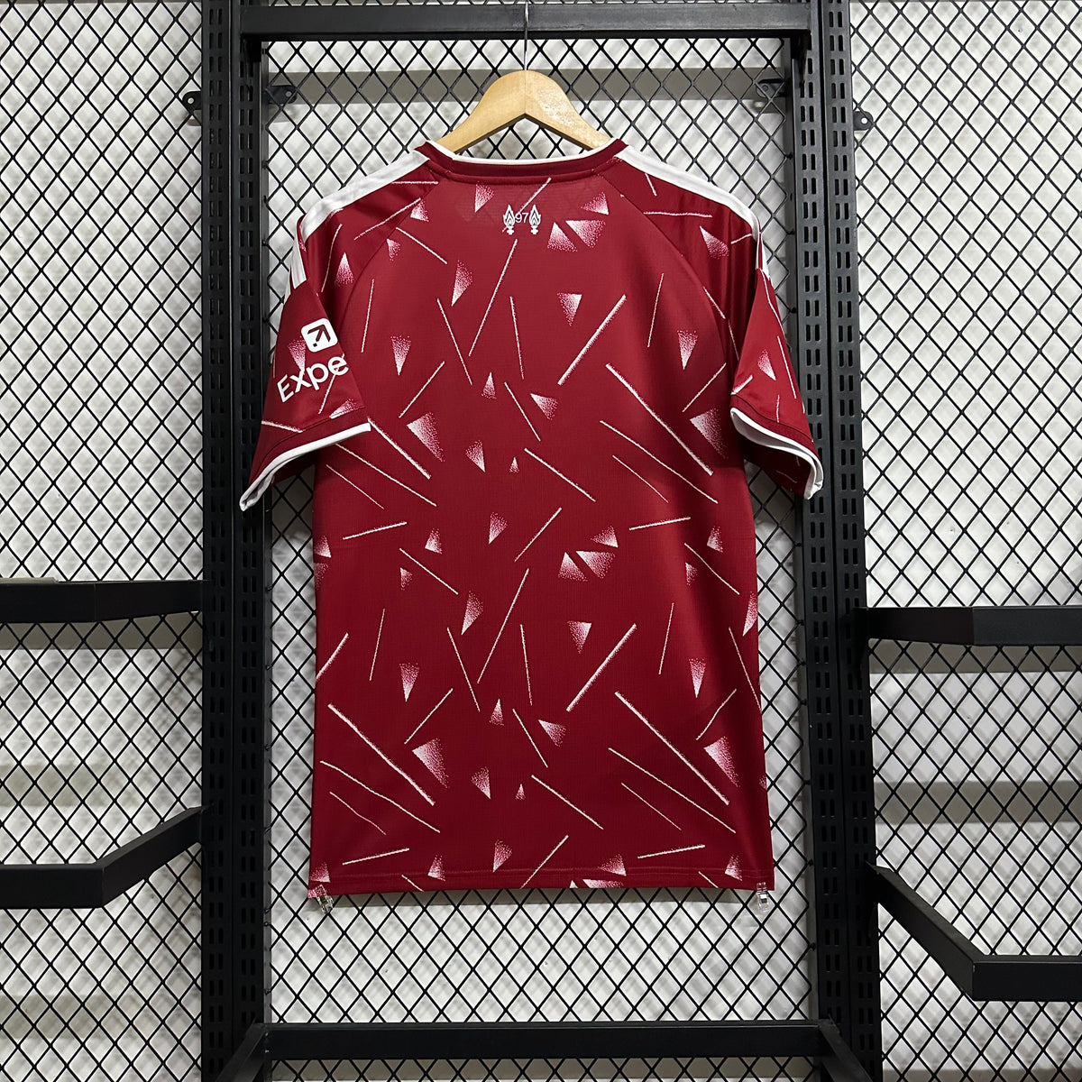Liverpool Home 26-27 — image 3