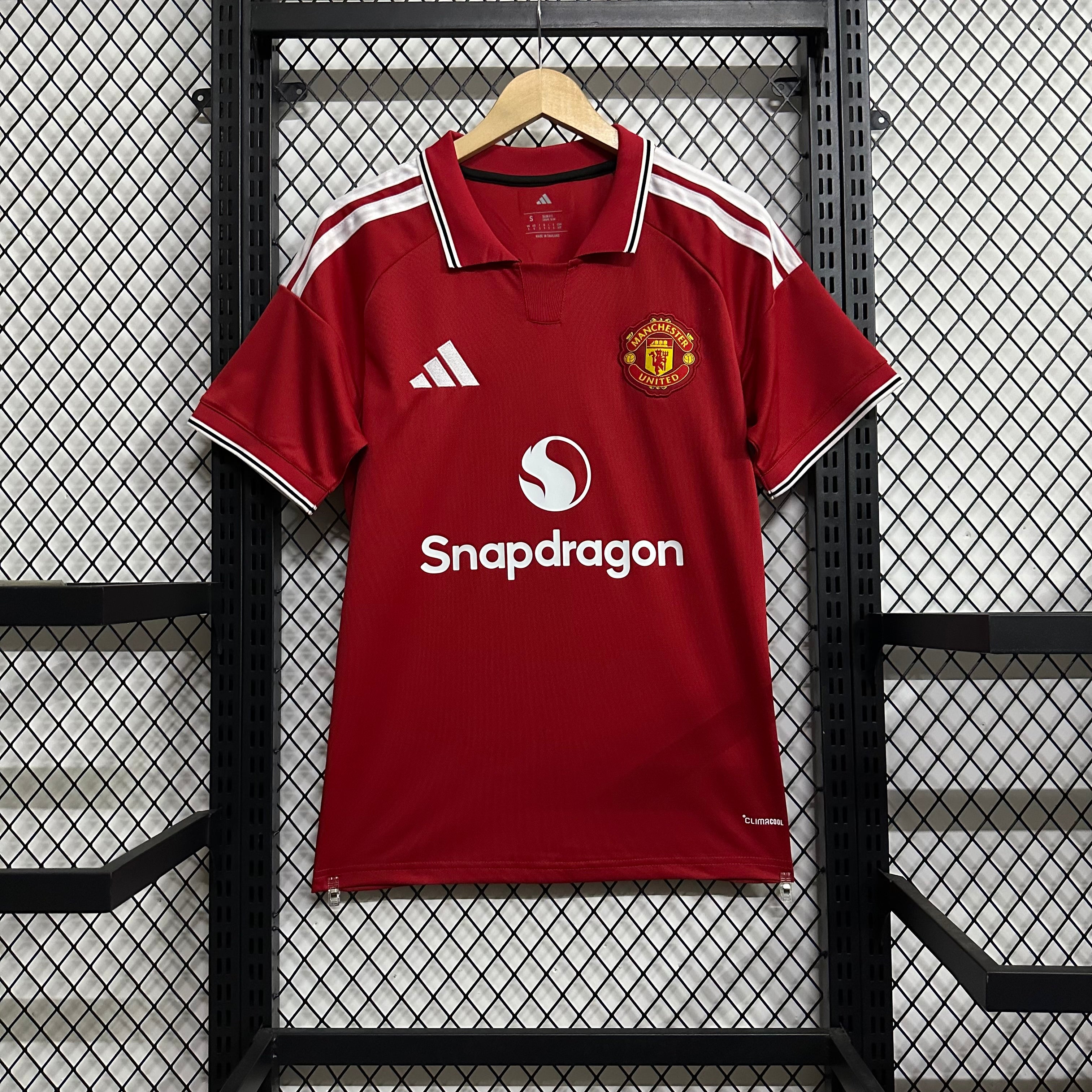 Manchester United Home 26-27 — image 2