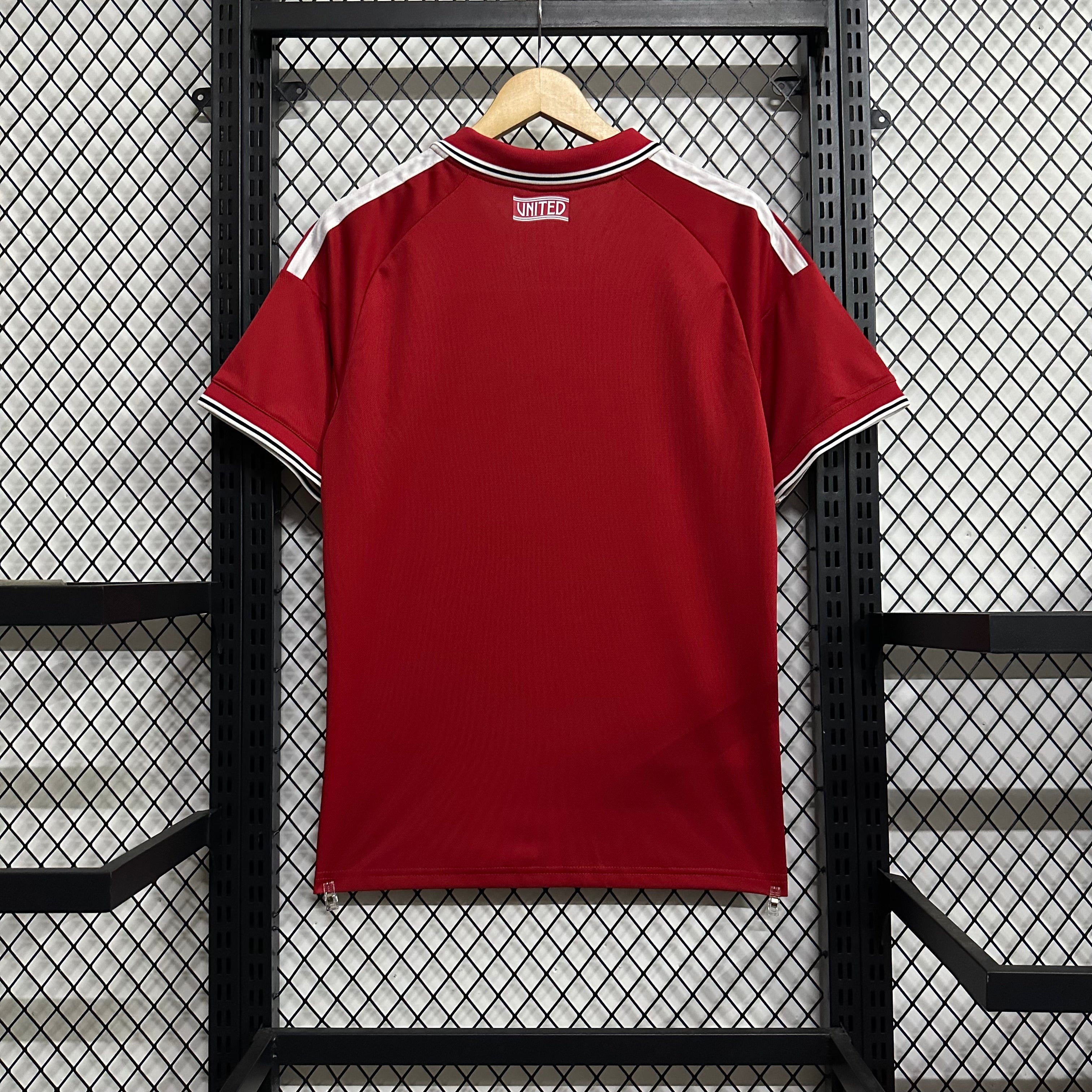 Manchester United Home 26-27 — image 3