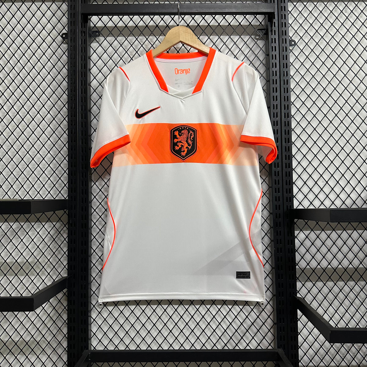 Netherlands away game 26-27 — image 2
