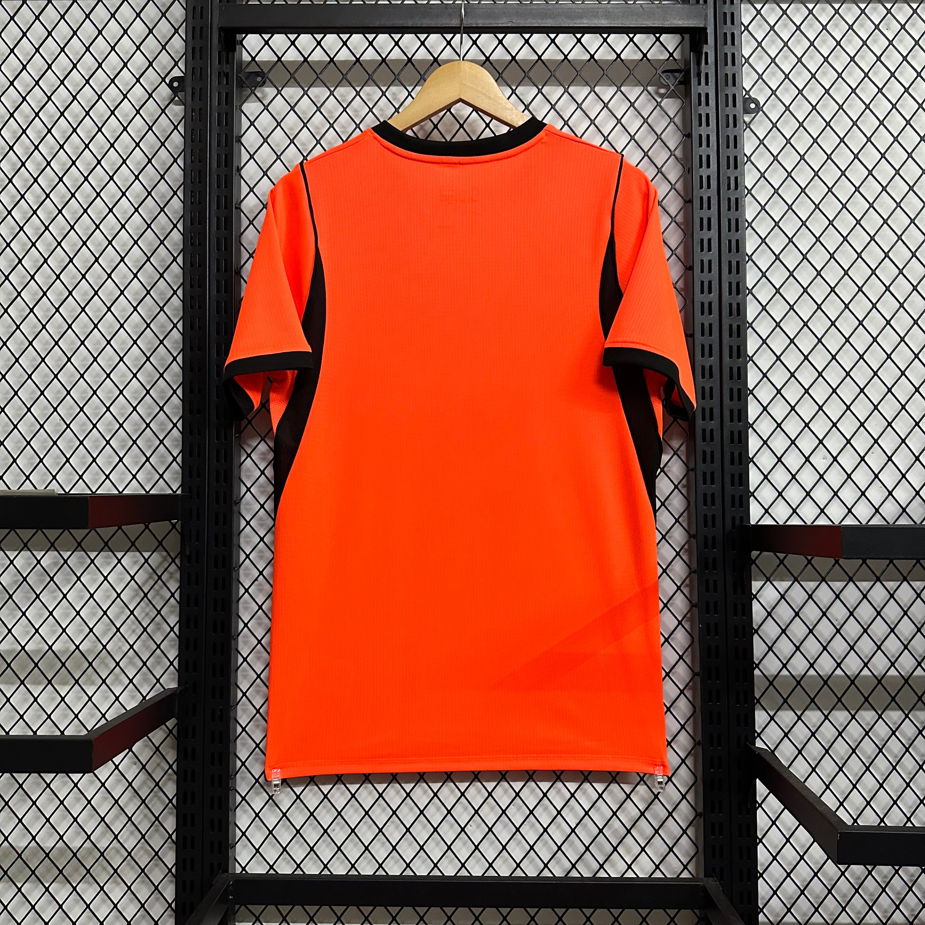 Netherlands home game 26-27 — image 3