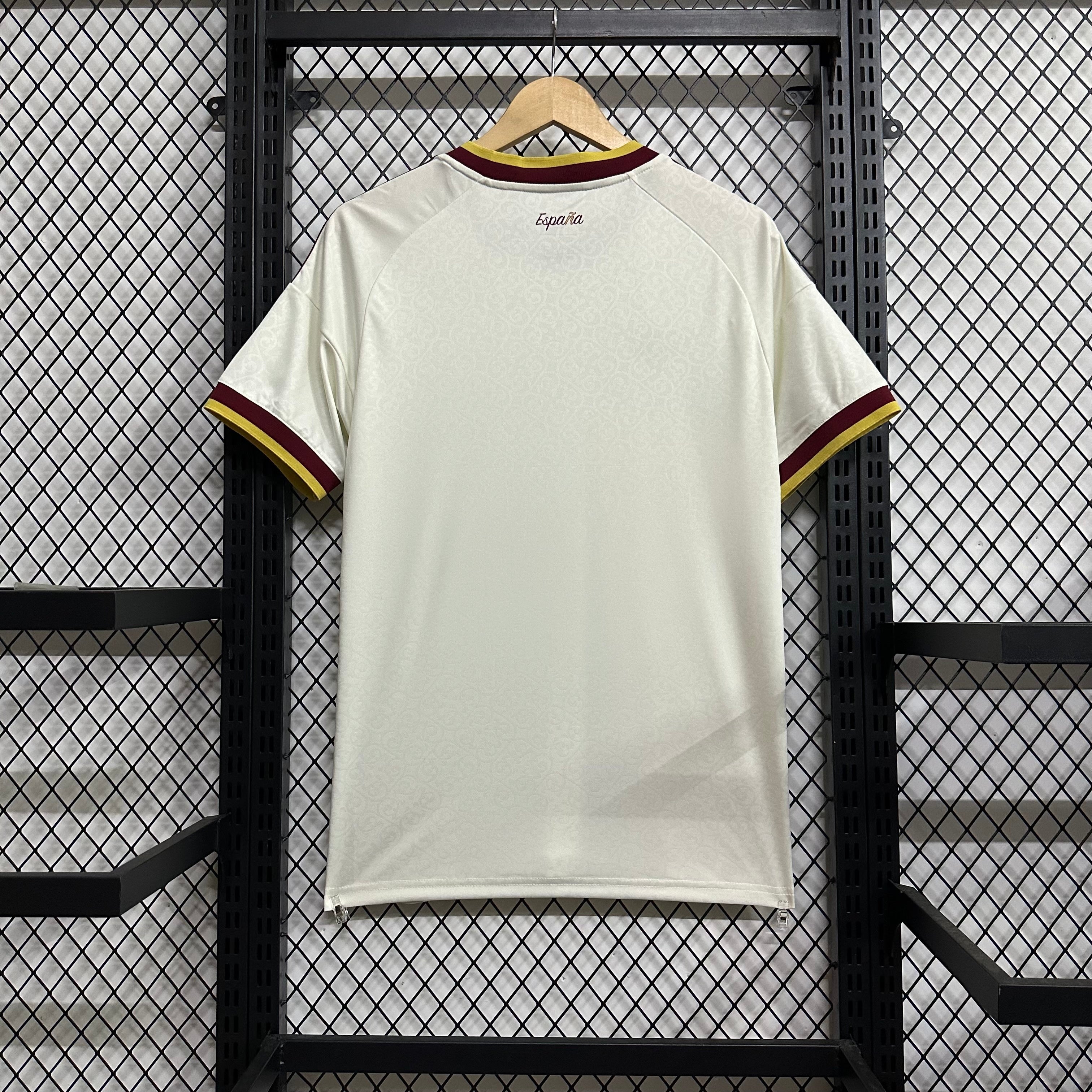 Spain away game 26-27 — image 3