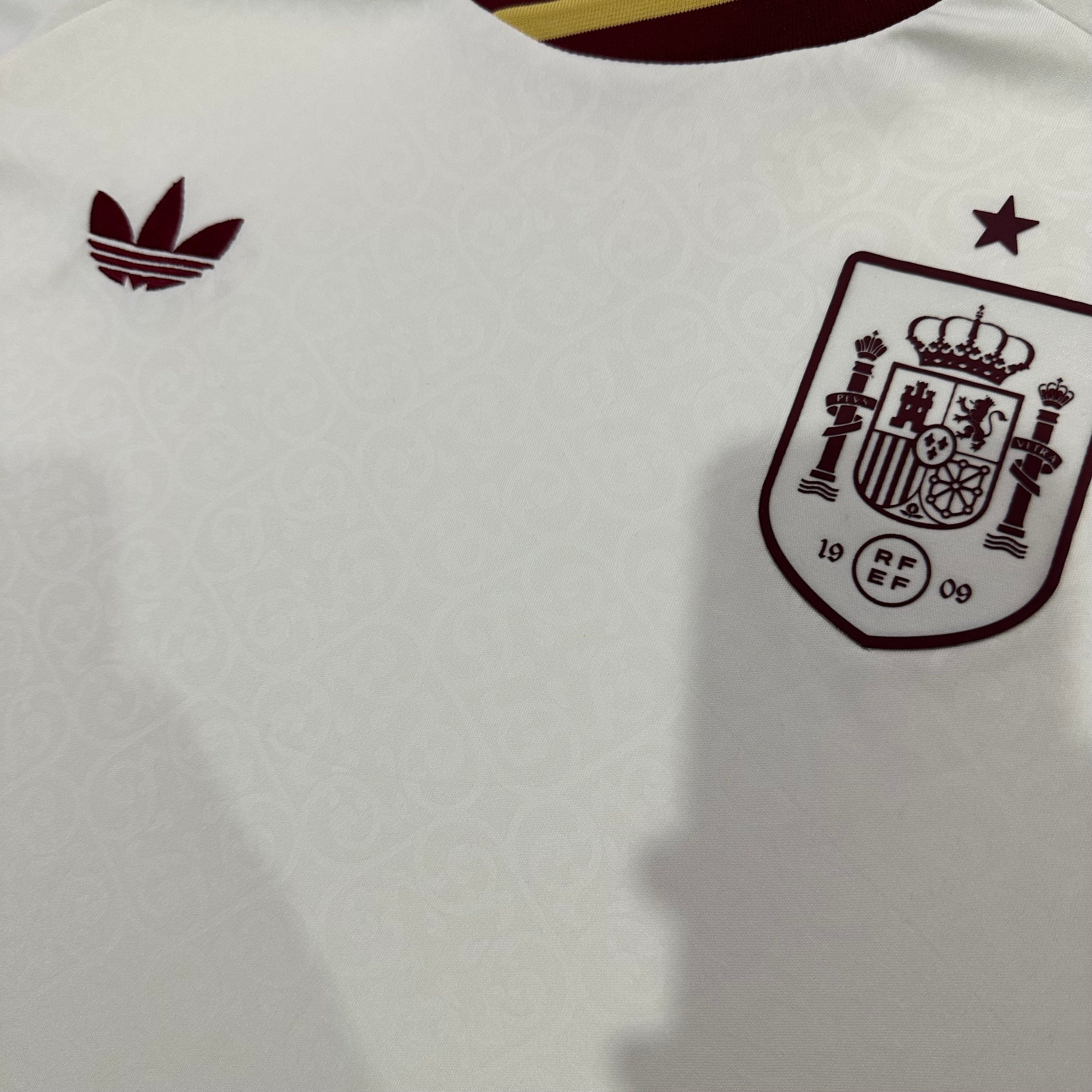 Spain away game 26-27 — image 4