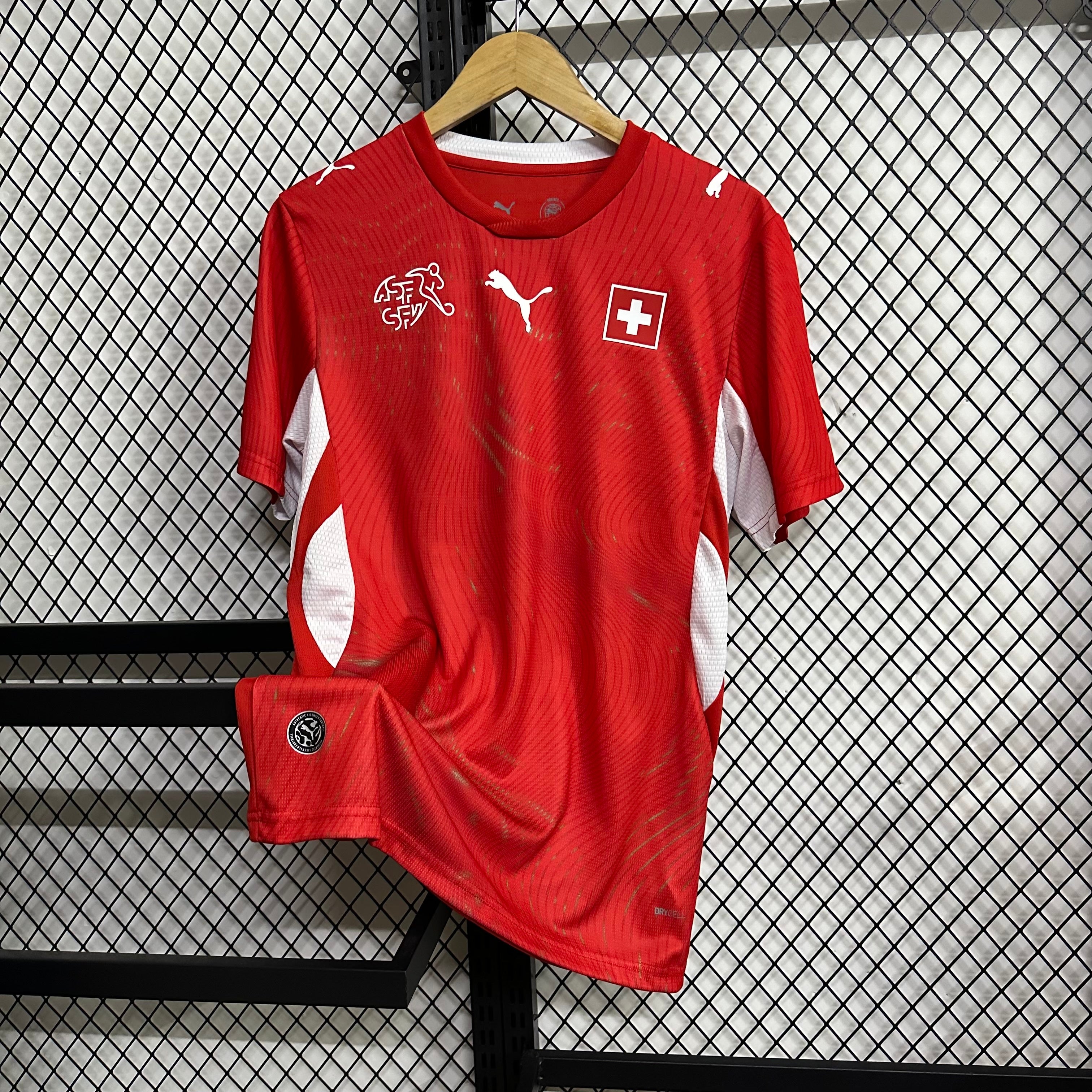 Switzerland home game 26-27 — image 1