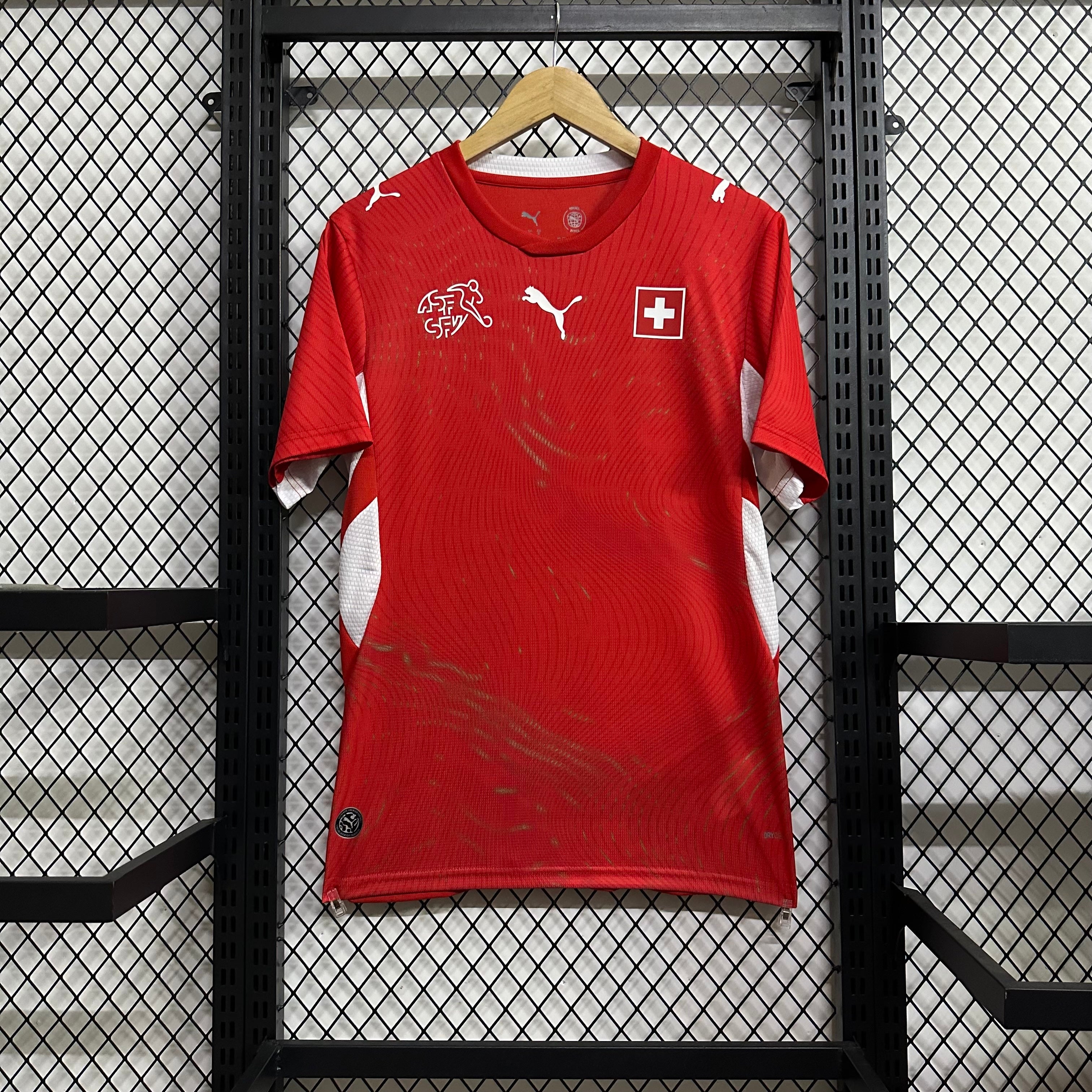 Switzerland home game 26-27 — image 2