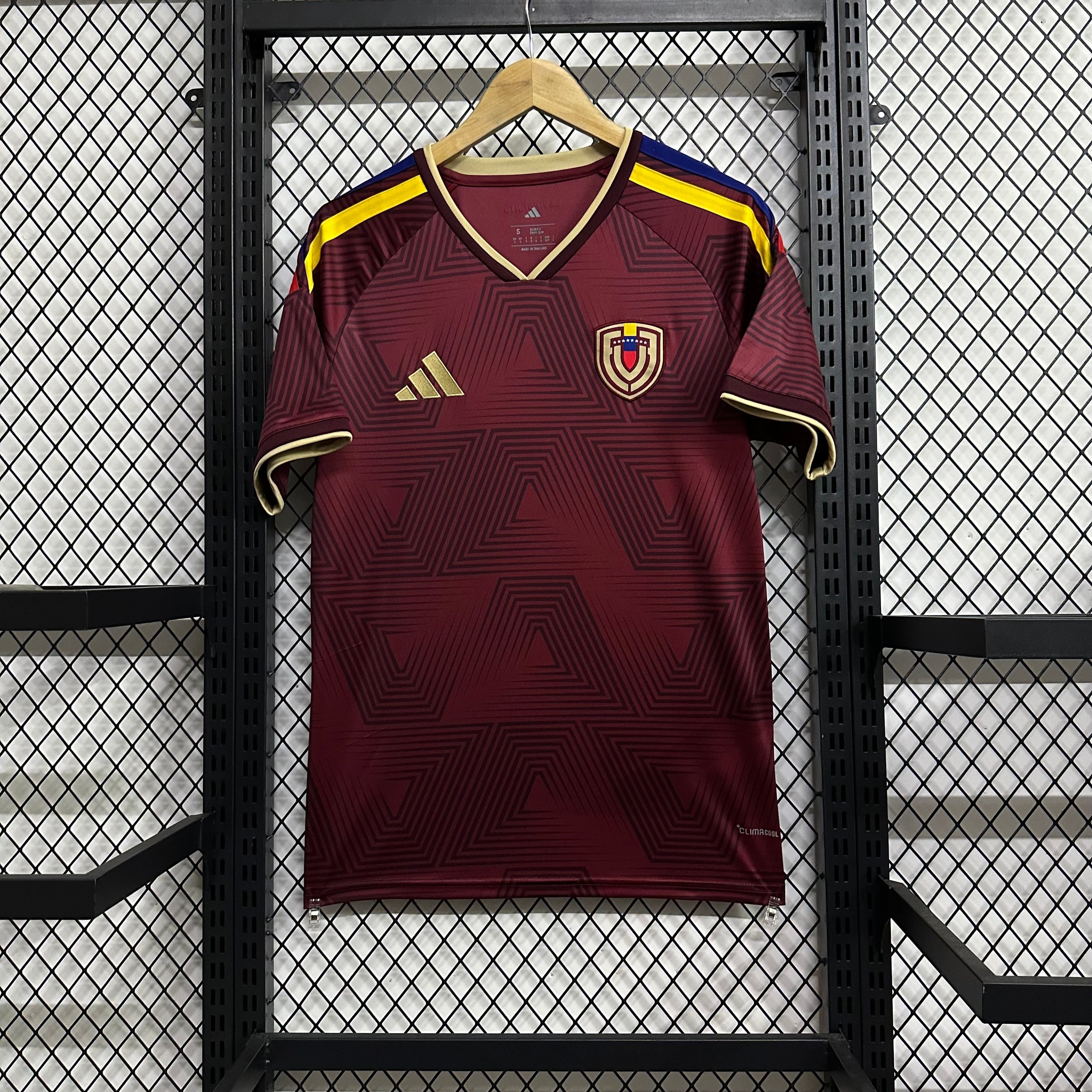 Venezuela home game 26-27 — image 2