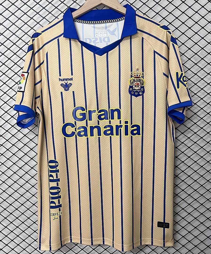 Las Palmas Home 26-27 v2 — image 1