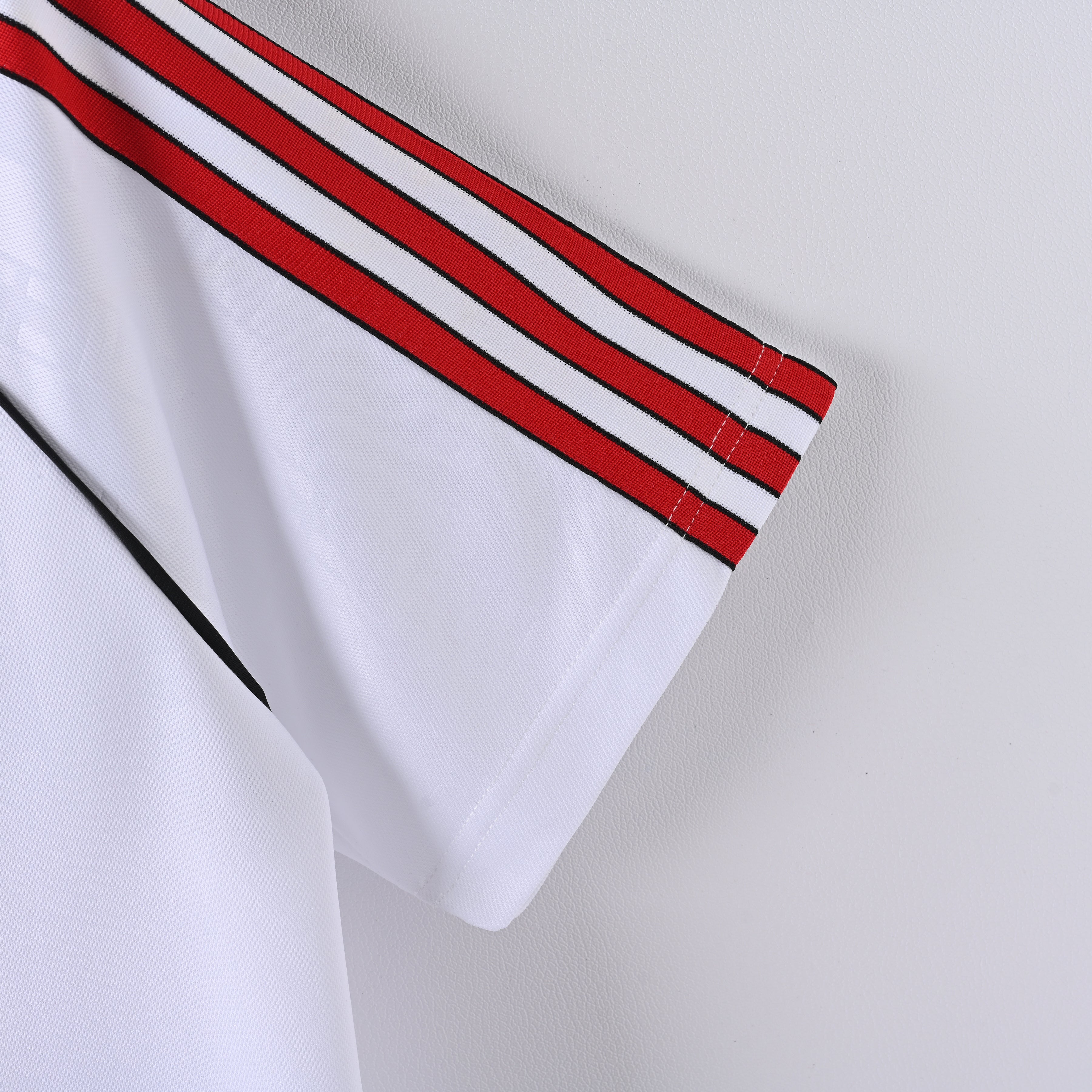 Manchester United Away 88-90 — image 4