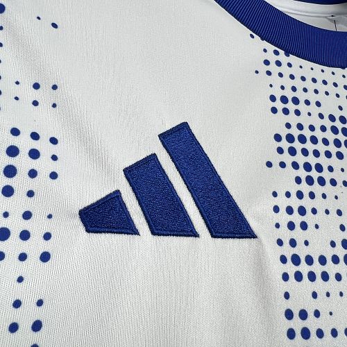 Cf Montrea Away 26-27 — image 4