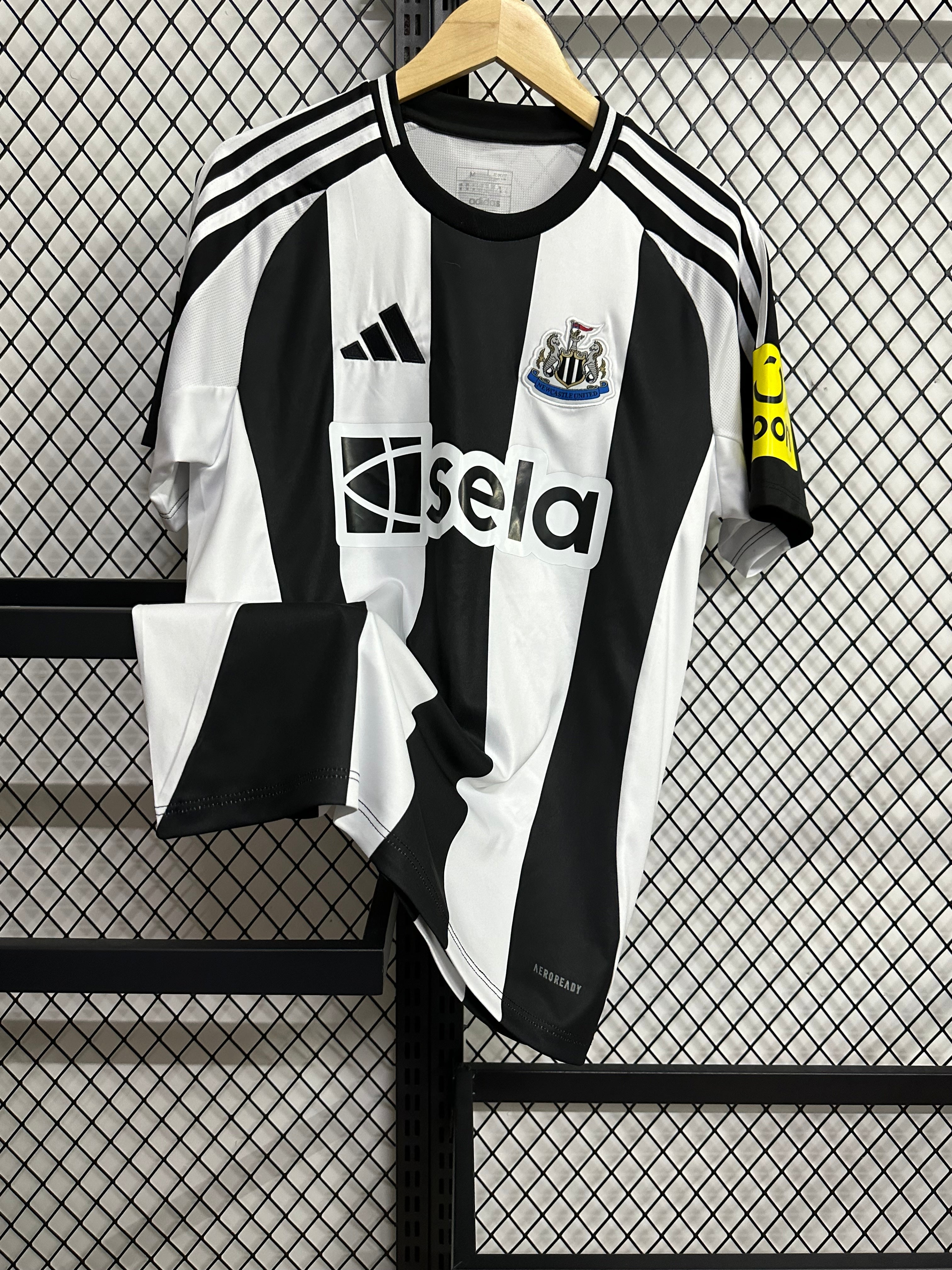 Newcastle Home 25-26 — image 2