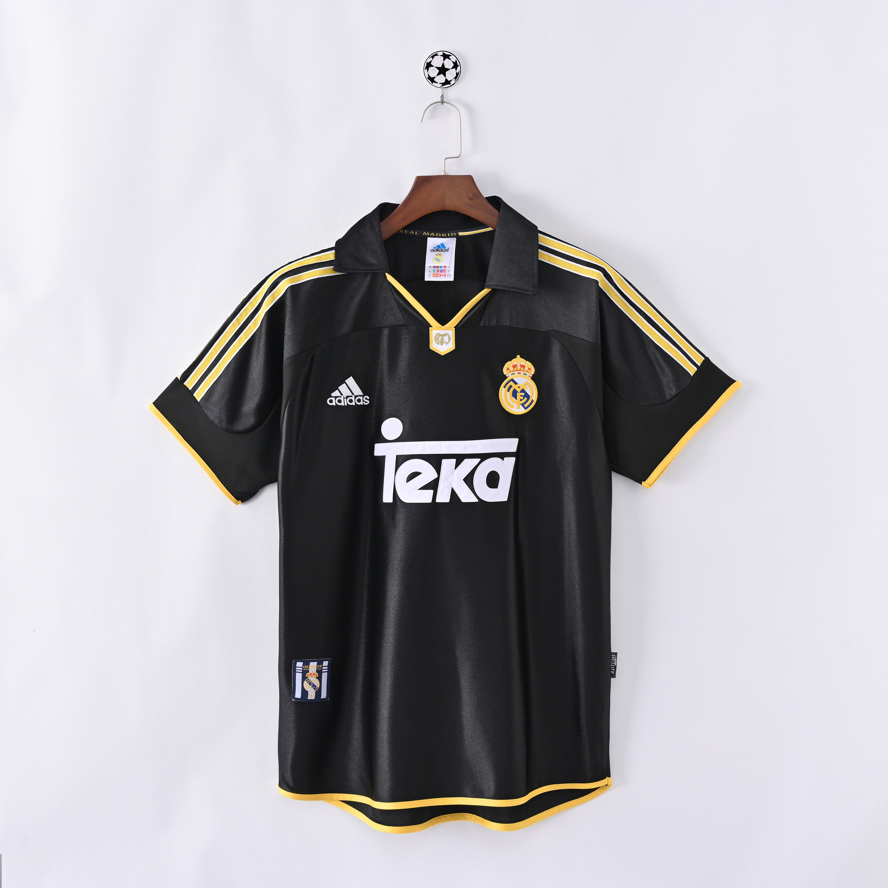 Real Madrid Away 99-00 — image 1