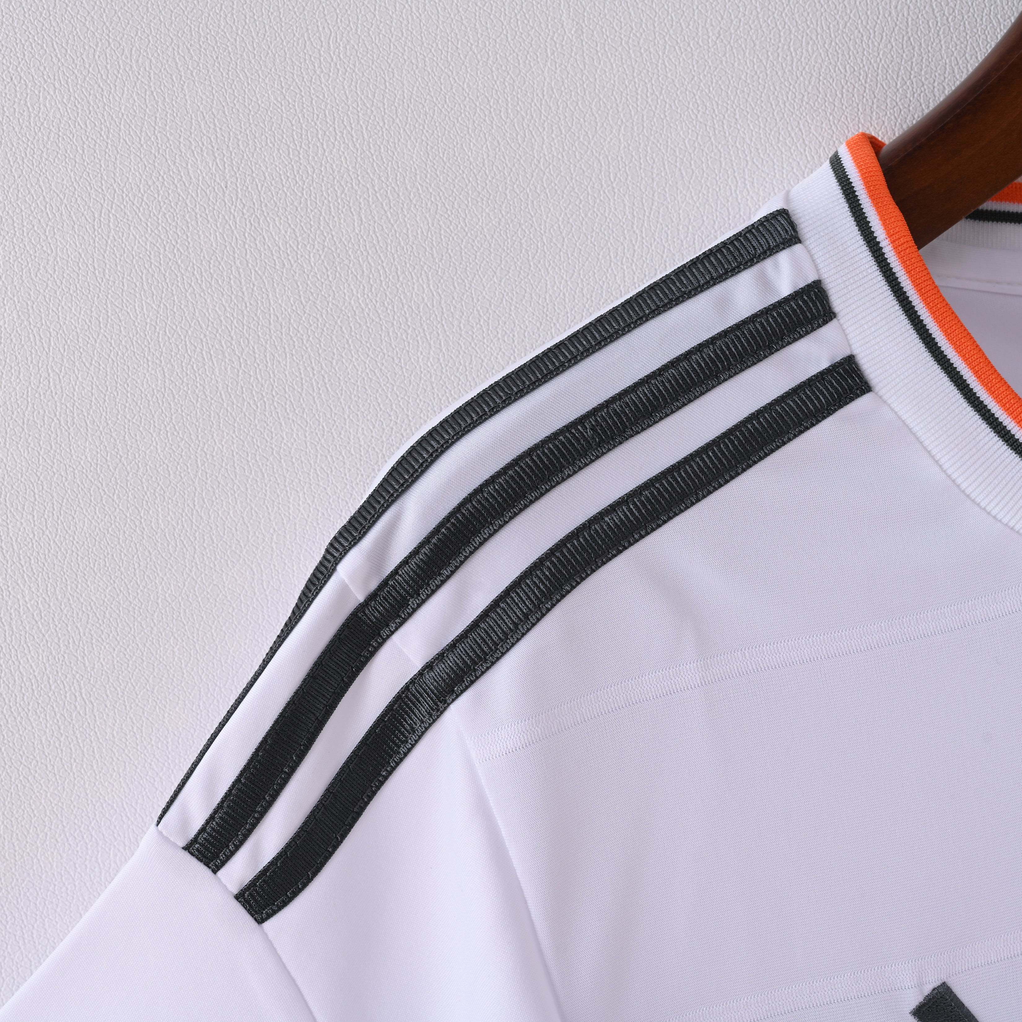 Real Madrid Home 13-14 — image 5