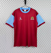 Burnley Home 00-01
