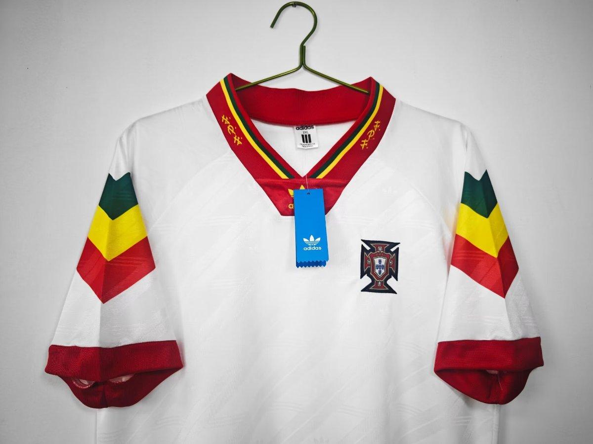 Portugal Away 92-94 — image 2