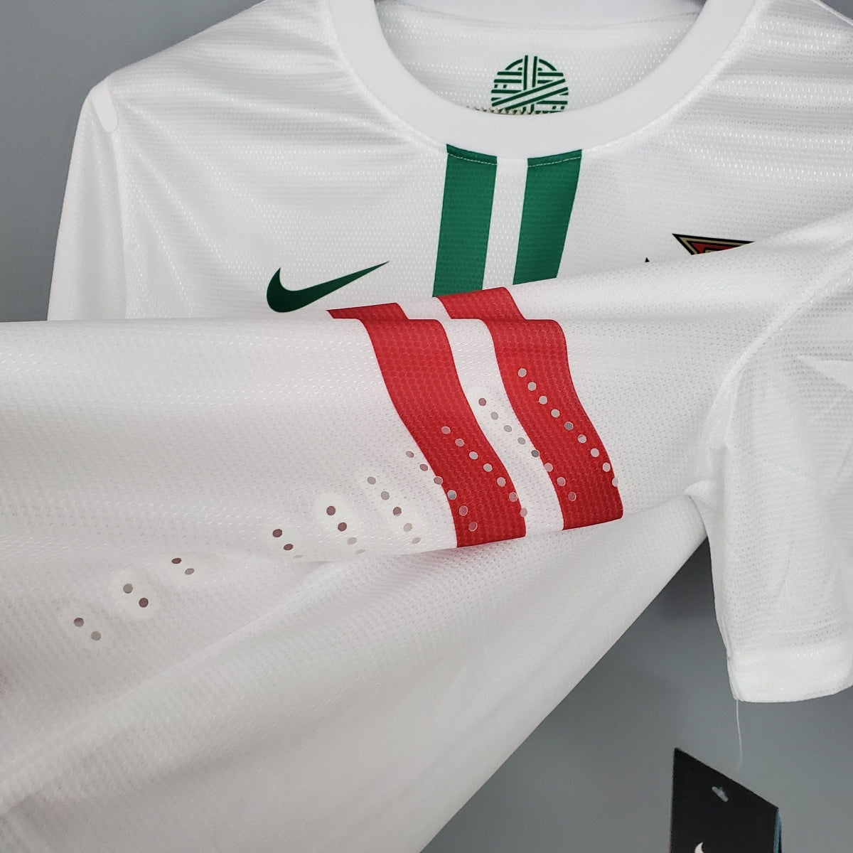 Portugal Away 12-13 — image 4